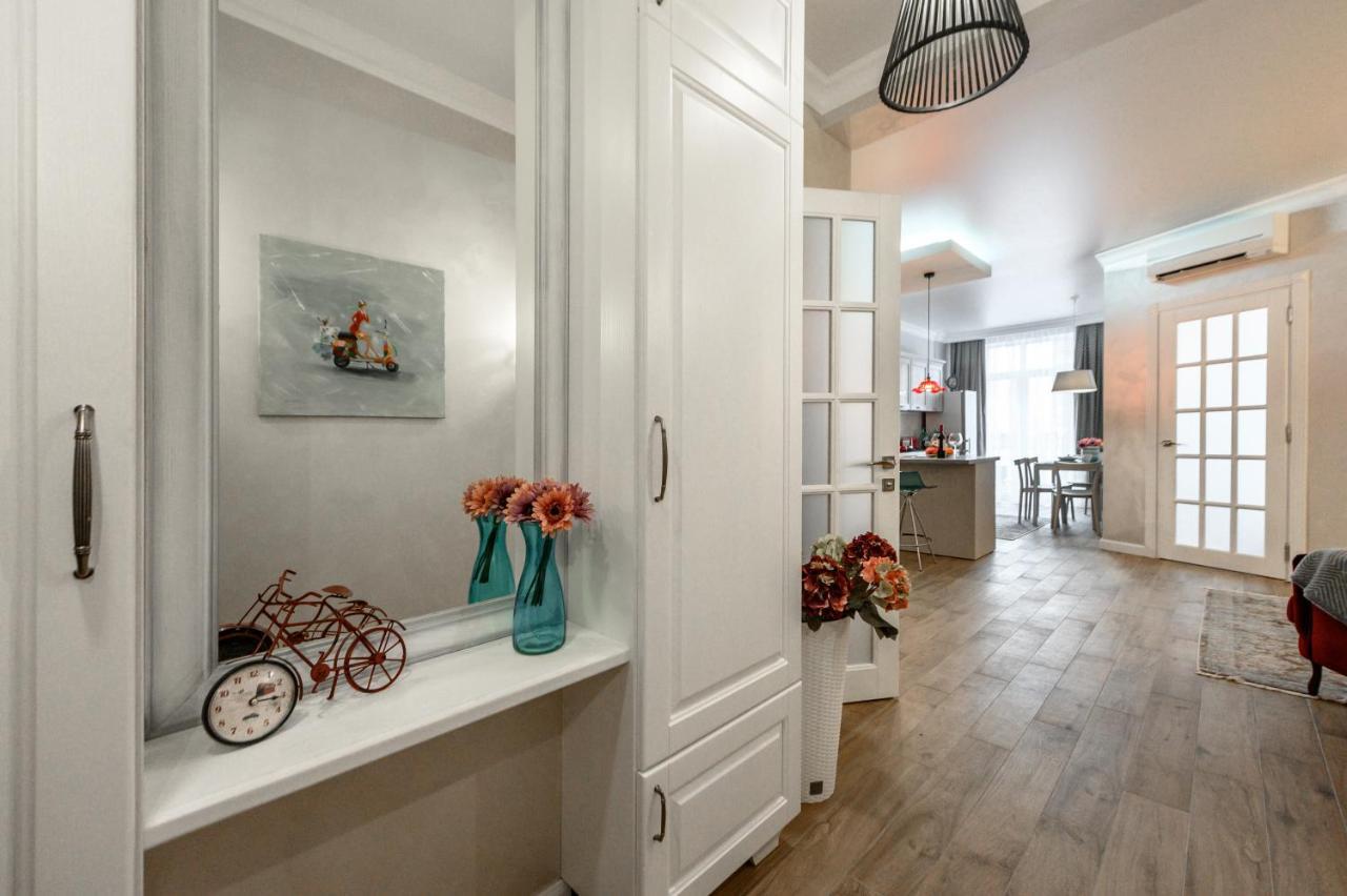 Arkadia Plaza Design Apartment Odesa Exterior photo